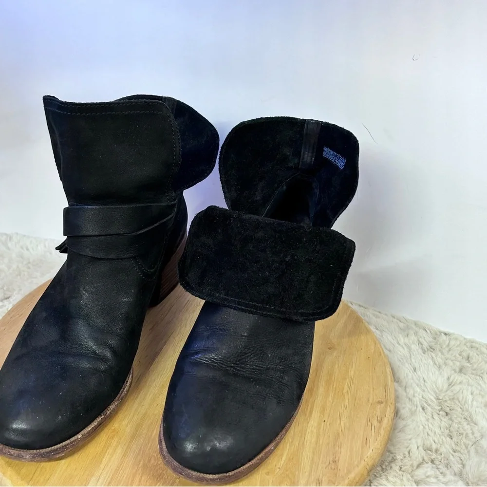UGG‎ Black Ankle Boots with Modern Western Charm
